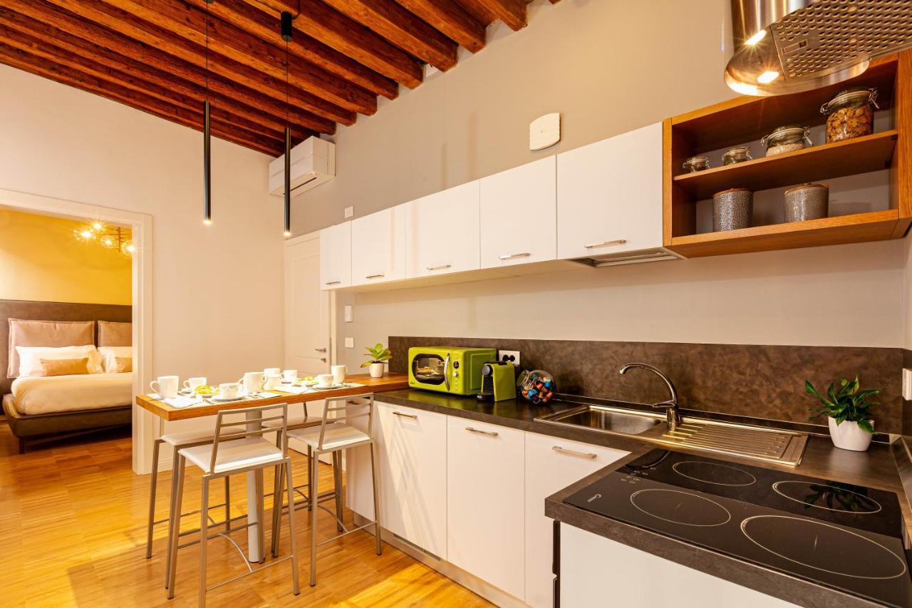 Fraivolti Apartment Венеція Екстер'єр фото